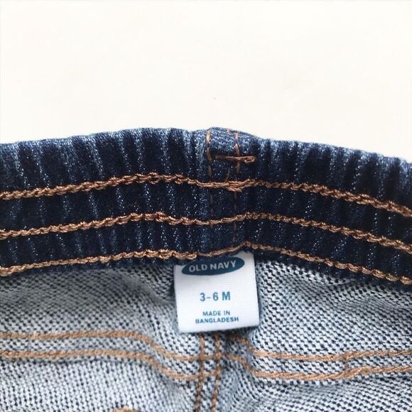 Old navy dark wash skinny jeans EUC 3-6 months - Picture 4 of 6